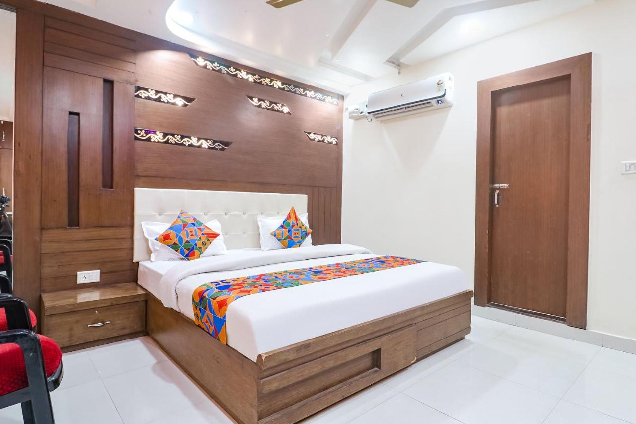 Fabhotel Nandgiri Palace Near Gwalior Junction Railway Station Luaran gambar