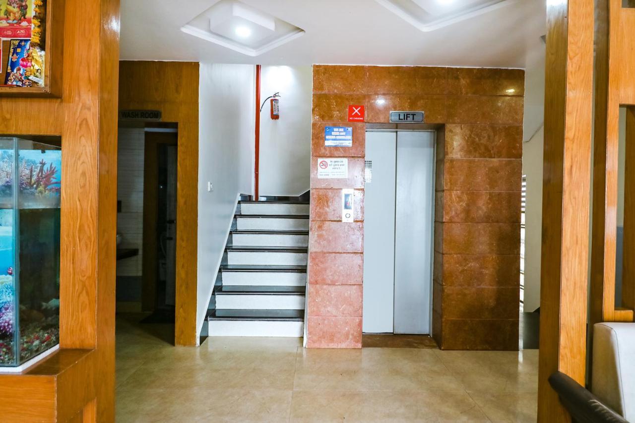 Fabhotel Nandgiri Palace Near Gwalior Junction Railway Station Luaran gambar